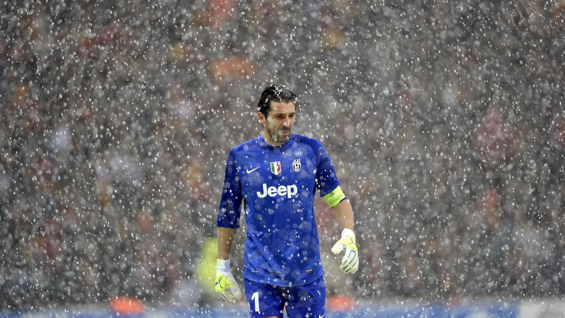 冷门与焦点，沙特奇迹映衬哈兰德的平凡伟大