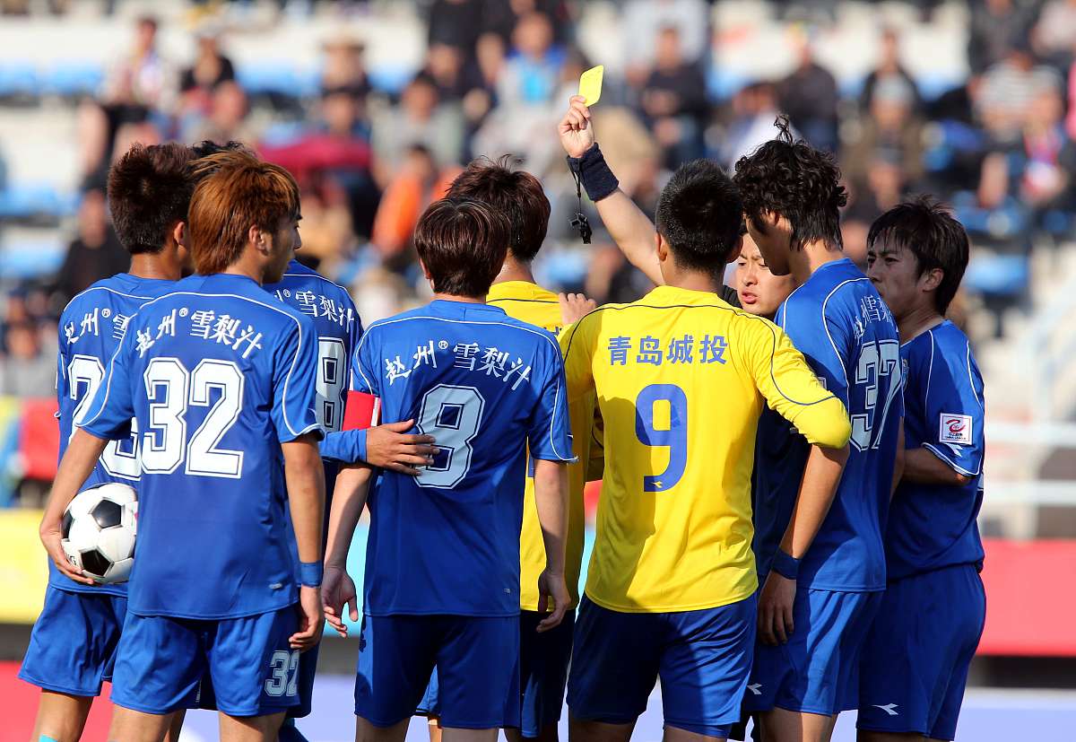 青岛队球员发挥亮眼，助球队取得胜利！
